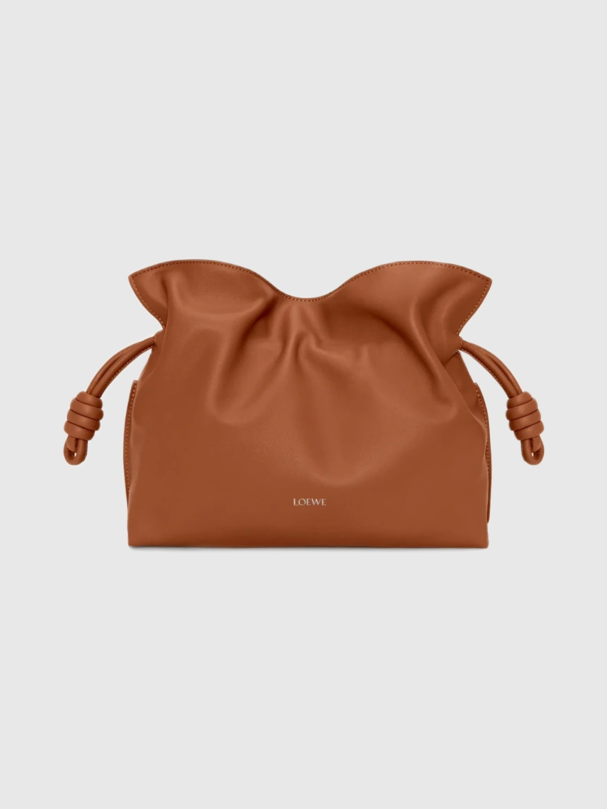 Produktfoto zu Loewe Medium Flamenco clutch in nappa calfskin